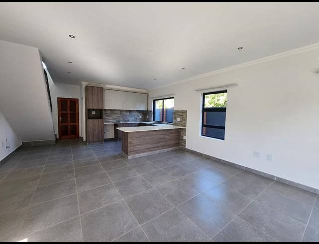 3 BEDROOM HOUSE FOR SALE IN GREENHILLS